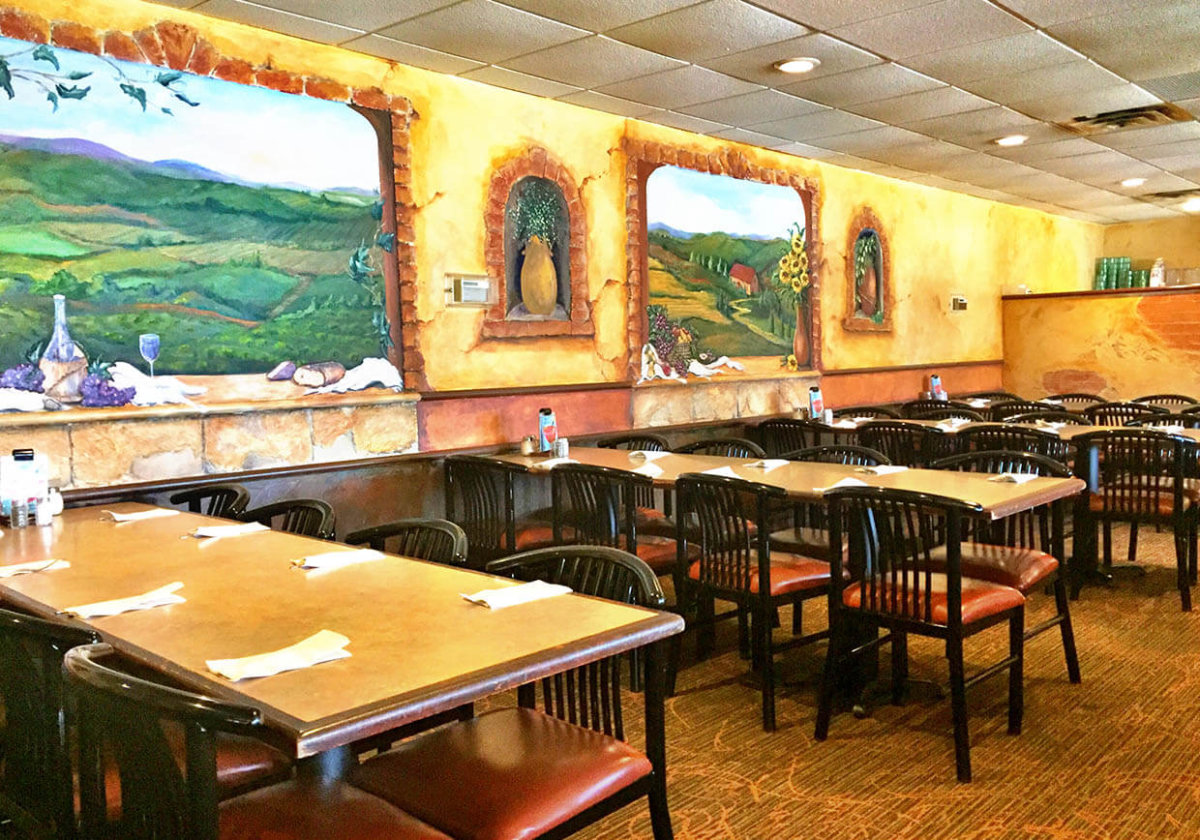 gallery-pizza-pub-a-dells-tradition-since-1983-wisconsin-dells-wi